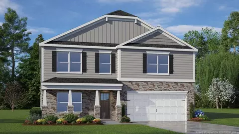 1052 Misty Creek Dr, Aberdeen, NC 28315
