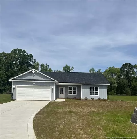 27 Chariot Cir, Lumber Bridge, NC 28357