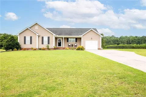 118 Northgate Ln, Clinton, NC 28328
