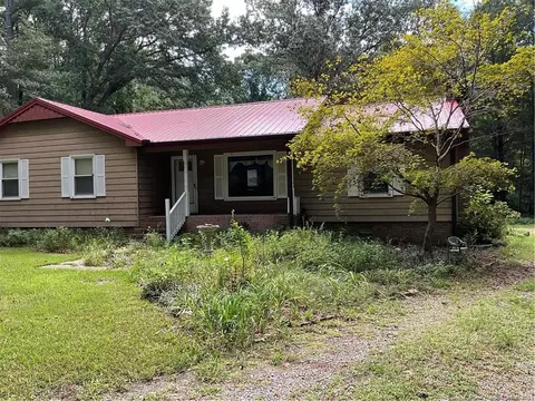 446 Pinewood Trl, Sanford, NC 27332