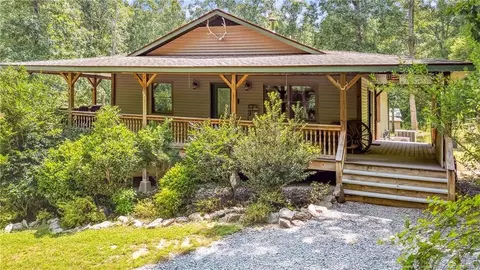 160 Equestrian Ln, Carthage, NC 28327