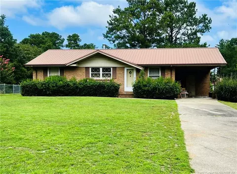 10981 Academy Rd, Laurinburg, NC 28352