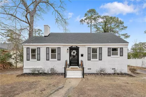 800 Lewis St, Fayetteville, NC 28303