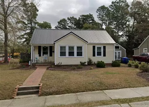 818 Greenland Dr, Fayetteville, NC 28305