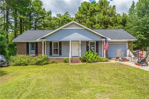 207 Whitechapel Ln, Raeford, NC 28376