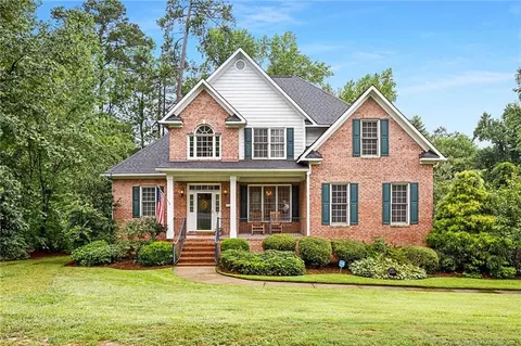 2615 S Edgewater Dr, Fayetteville, NC 28303