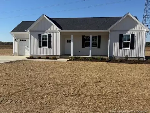 84 Turlington Lndg, Dunn, NC 28334