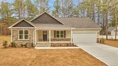 30121 Deercroft Dr, Wagram, NC 28396