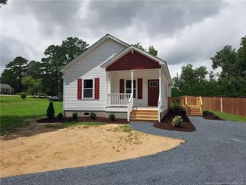 102 Lincoln Ave, Carthage, NC 28327