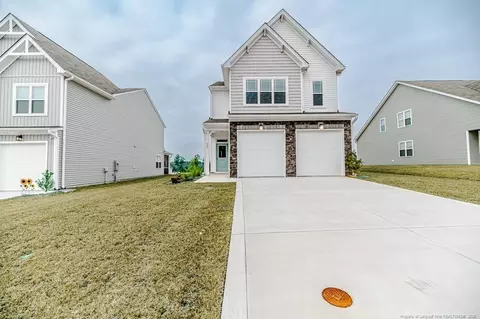 685 Union St, Raeford, NC 28376