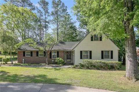 2227 Meadow Wood Rd, Fayetteville, NC 28303