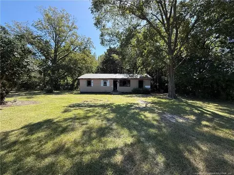 274 Lawrence Brown Rd, Bladenboro, NC 28320