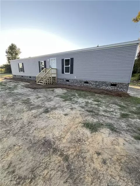 3738 Midway Rd, Maxton, NC 28364
