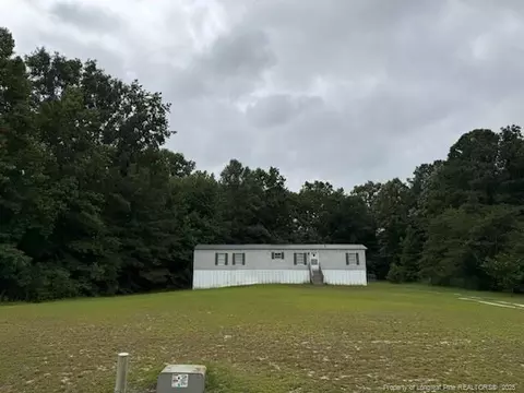 2828 Chimeny Brooke Rd, Fayetteville, NC 28312