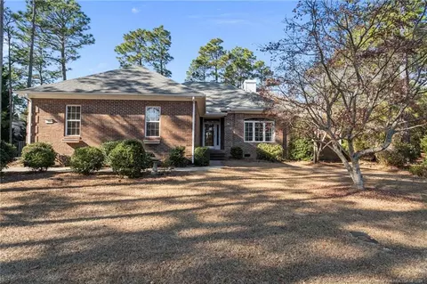 75 Catalpa Ln N, Pinehurst, NC 28374