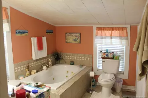 Bath - 975 E Central Ave, Raeford, NC 28376 photo 2 of 5