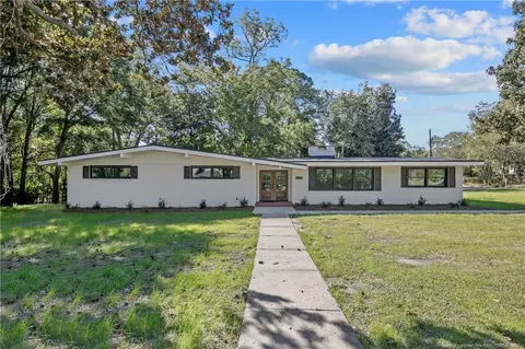 215 W Prospect Ave, Raeford, NC 28376