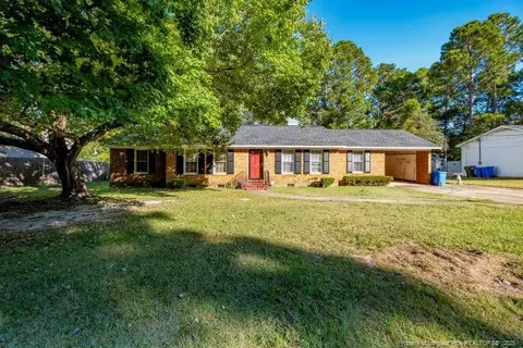 1520 Maggie St, Fayetteville, NC 28303