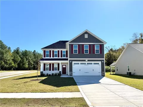 146 Ironbark Dr, Raeford, NC 28376