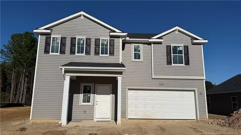654 Melbourne Dr, Raeford, NC 28376