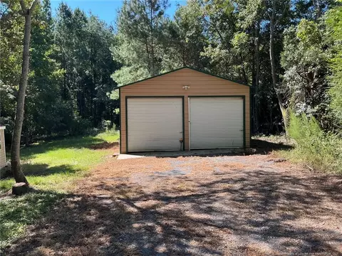 130 Robinson Ln, Vass, NC 28394