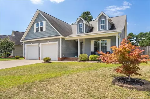5630 Prestonfield Ln, Hope Mills, NC 28348