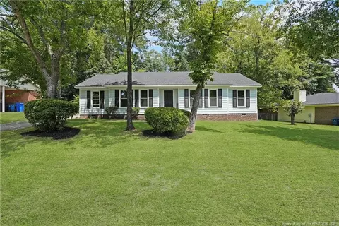 1132 Landau Rd, Fayetteville, NC 28311