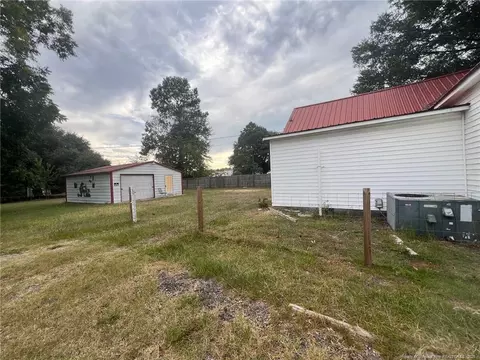 Exterior - 216 E Stack St, Saint Pauls, NC 28384 photo 2 of 6