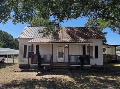 216 E Stack St, Saint Pauls, NC 28384