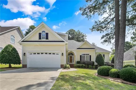 196 Leaning Pine Cir, Spring Lake, NC 28390
