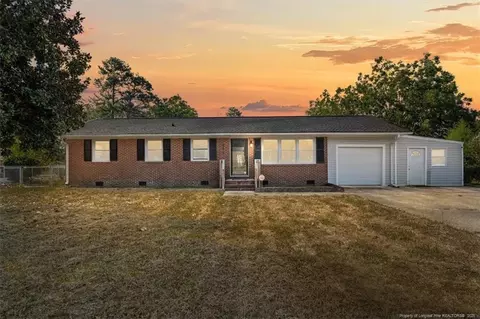 205 Cecil Ave, Spring Lake, NC 28390