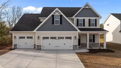414 Lyman Dr, Fayetteville, NC 28312