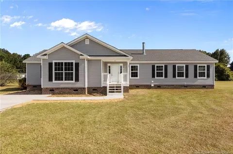 189 Little Coharie Ln, Roseboro, NC 28382