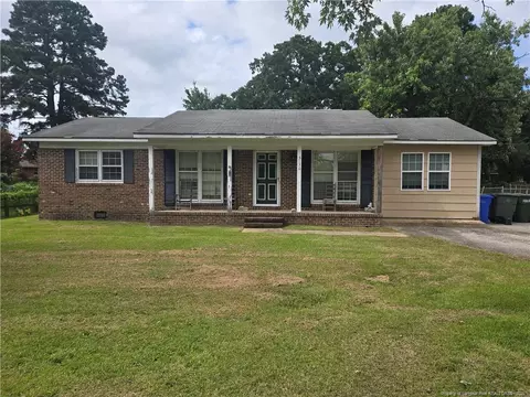 5130 Nance St, Fayetteville, NC 28304