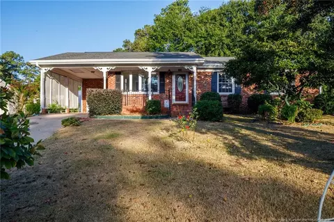 548 Cimarron Dr, Fayetteville, NC 28303