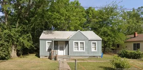 305 Maloney Ave, Fayetteville, NC 28301