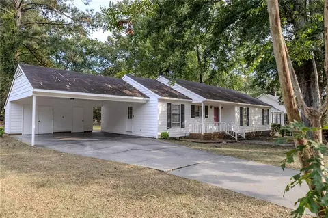 4105 Vann Dr, Lumberton, NC 28358