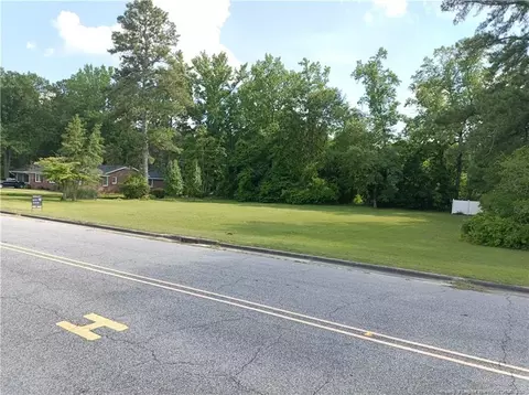 W 2nd Avenue, Red Springs, NC 28377