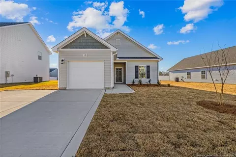 138 Meadow Sage St, Raeford, NC 28376