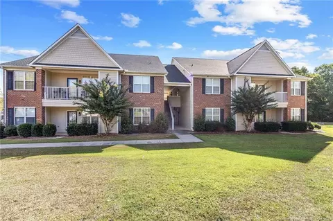 656 Brandermill Rd #201, Fayetteville, NC 28314