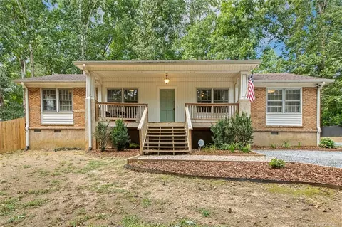 3118 Parkwood Dr, Sanford, NC 27332