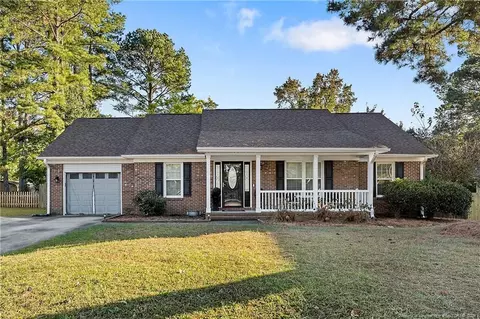 7093 Tollhouse Dr, Fayetteville, NC 28314