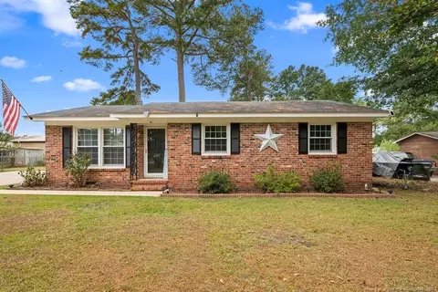 285 Decatur Dr, Fayetteville, NC 28303