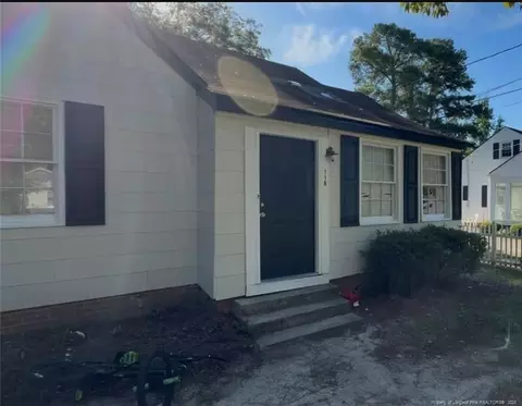 110 E Mcneill Dr, Red Springs, NC 28377
