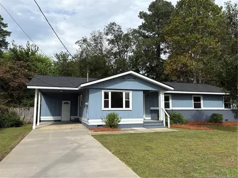 675 Wiltshire Rd, Fayetteville, NC 28314
