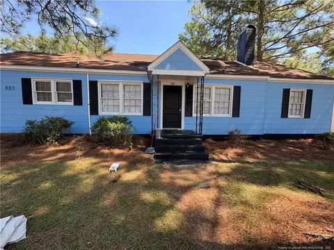 112 E Mcneill Dr, Red Springs, NC 28377