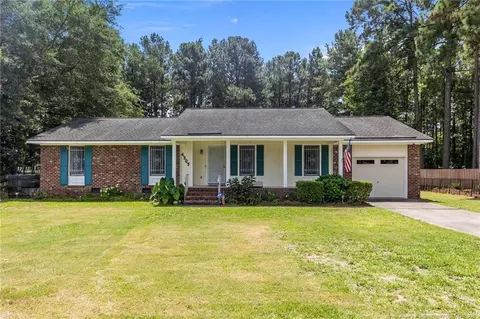 4307 Bridge St, Hope Mills, NC 28348