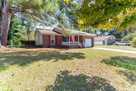 2613 Sedgefield Dr, Fayetteville, NC 28306