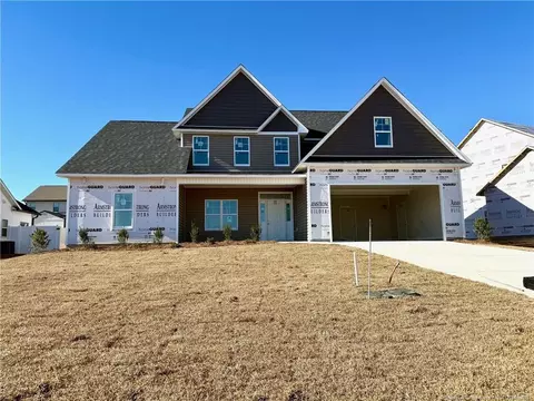 2938 Currawond St, Fayetteville, NC 28304
