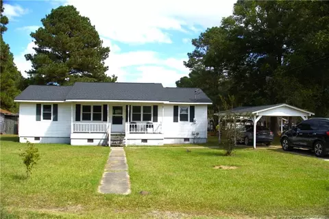37 Jernigan Rd, Pembroke, NC 28372